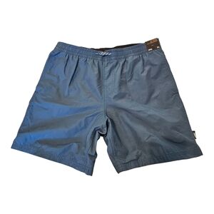 NWT KIDS VANS SHORTS. SZ XL. ABOVE THE KNEE.